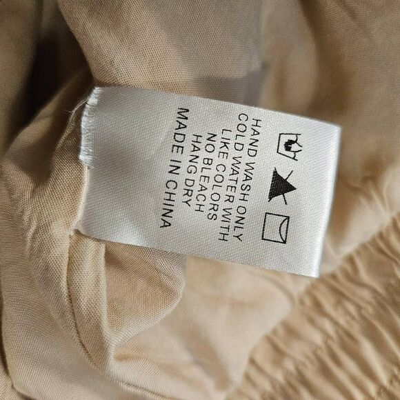 Dress Forum quilted jacket, beige, oversized.  Size M. - Picture 6 of 6